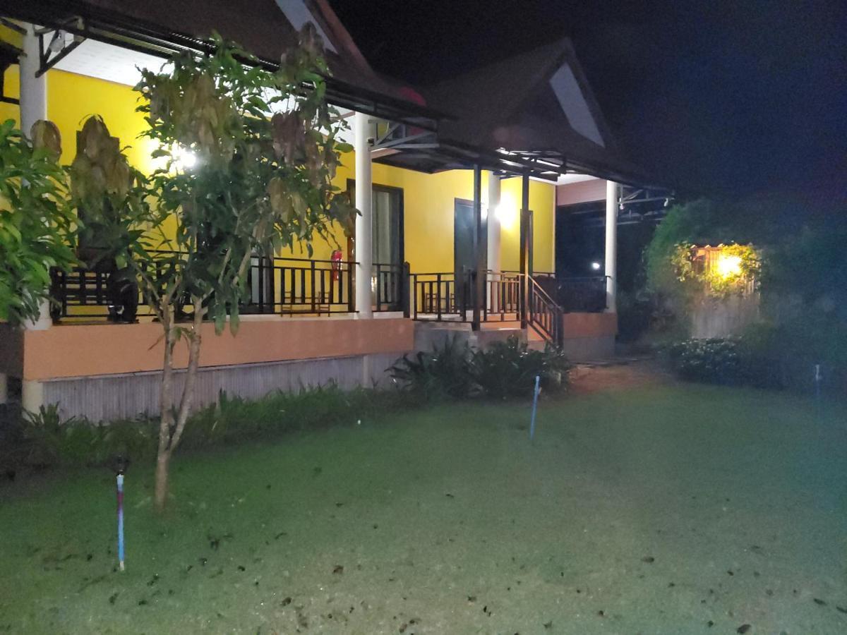 Hotel Lanta Lucky House à Ko Lanta Extérieur photo