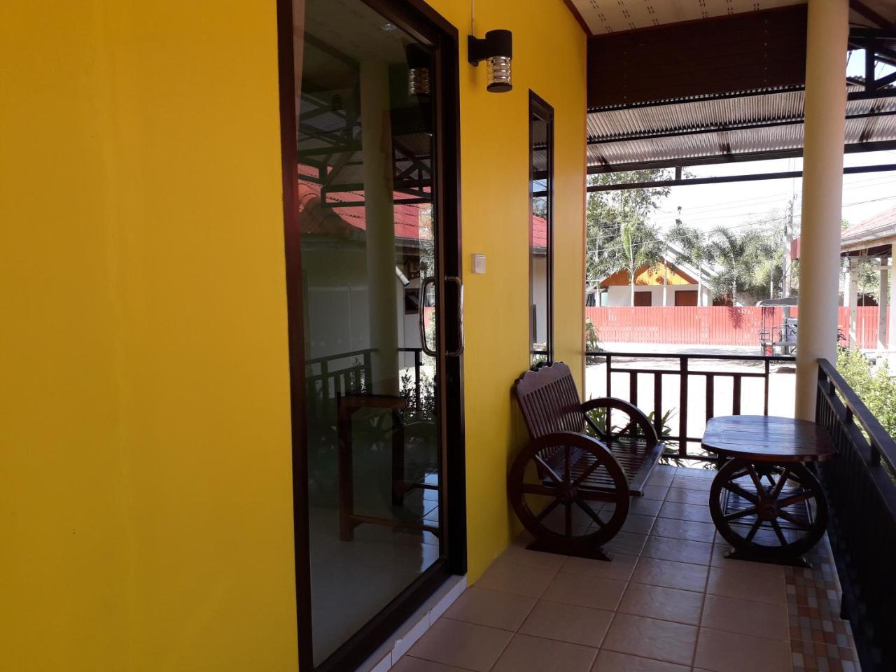 Hotel Lanta Lucky House à Ko Lanta Extérieur photo